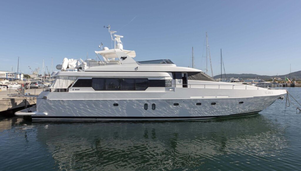 CODECASA Aluminium Semi-Planing Jet Yacht FALCO