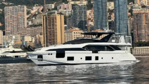 AZIMUT 88 CHILLIN