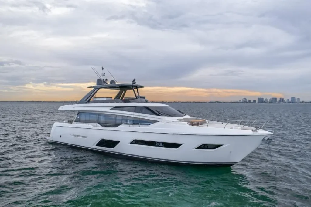 FERRETTI 780 SHANGRI-LA