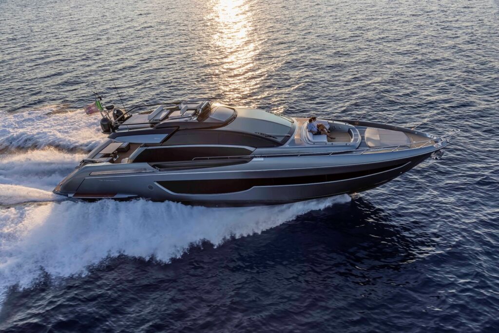 RIVA 76 PERSEO SUPER MIKU