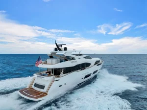SUNSEEKER 95 YACHT KARILLIAN & COMPANY