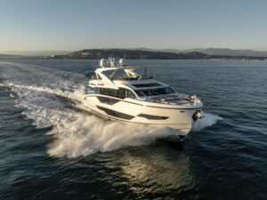 SUNSEEKER 88 YACHT TRIPLE EIGHT