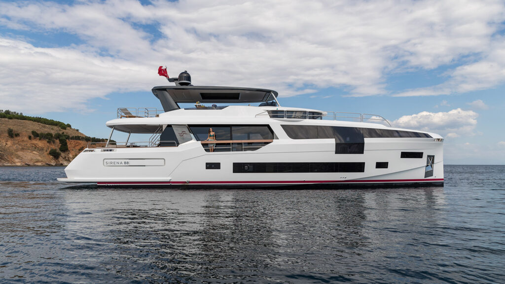 SIREN YACHTS 88 HELIOPHILIA