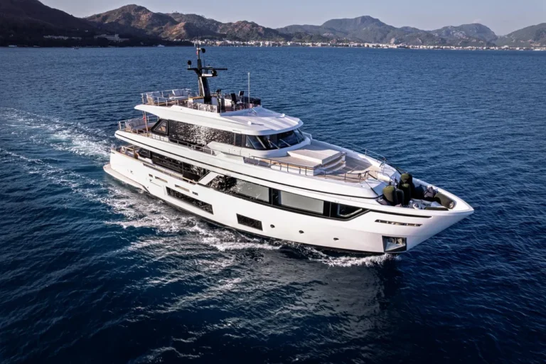 CUSTOMLINE NAVETTA BELLE ILE