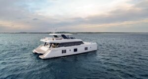 SUNREEF YACHTS GOOD DAY SUNSHINE
