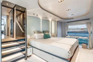 AZIMUT 27 METRI