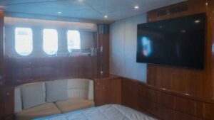 Princess 82 for sale 2004 - photo 45