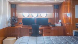 Princess 82 for sale 2004 - photo 63