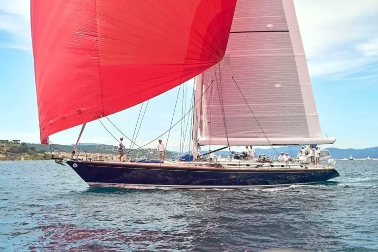 SWAN 77 INVICTUS