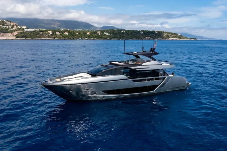RIVA 82 DIVA SEDICI
