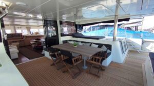 Lagoon 620 for sale 2012 - photo 11