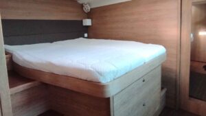 Lagoon 620 for sale 2012 - photo 35