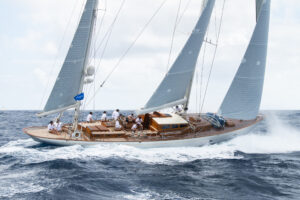 BRROKLIN BOAT YARD BEQUIA