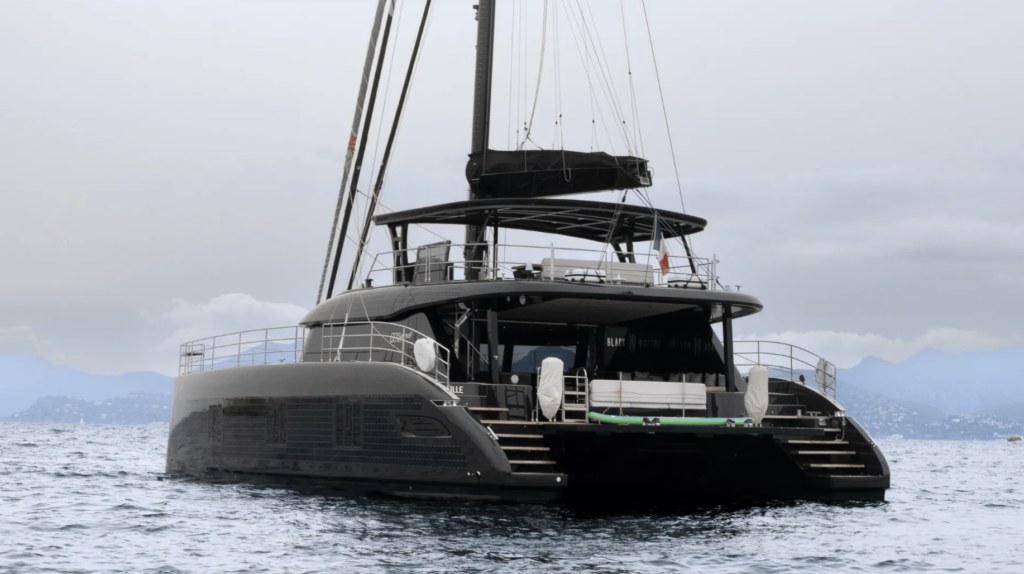 SUNREEF 63 BLACK RAPTOR