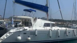 Lagoon 440 For Sale 2008 - photo 2