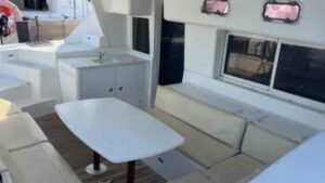 Lagoon 440 For Sale 2008 - photo 8
