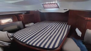 Beneteau Oceanis Clipper 42 CC for sale 2004 - photo 12