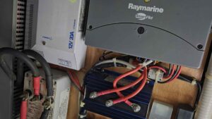 Beneteau Oceanis Clipper 42 CC for sale 2004 - photo 45