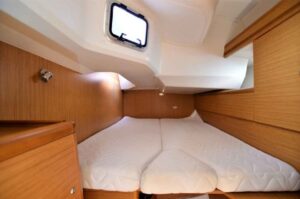 Jeanneau Sun Odyssey 44i for sale 2010 - photo 8