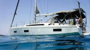 Bavaria Cruiser 42 For Sale 2021 - photo 2