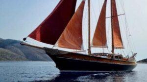 Custom Classic Schooner