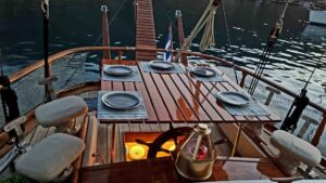 Classic Schooner For Sale 1982 - photo 4