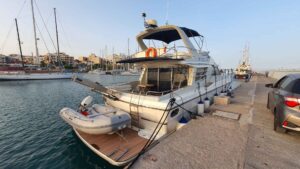 Fairline Squadron 50 Fly For Sale 1990 - photo 5