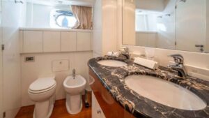 Falcon 86 For Sale 2006 - photo 14
