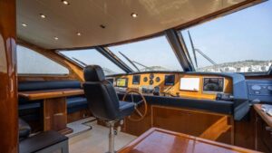 Falcon 86 For Sale 2006 - photo 7