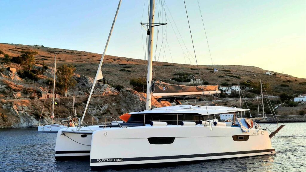 Fountaine Pajot Astrea 42