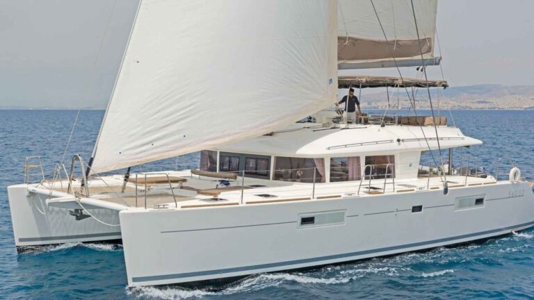 Lagoon 560 S2