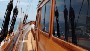 Wooden Motor Sailer 38 Meters for Sale 2000 - photo 8