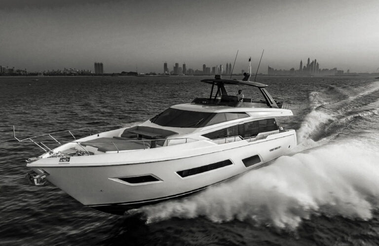 FERRETTI 780 ASTRID