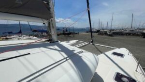 Lagoon 400 For Sale 2010 - photo 7