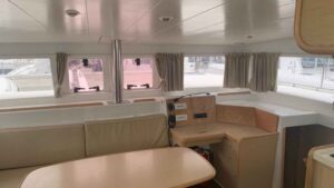 Lagoon 400 For Sale 2010 - photo 9