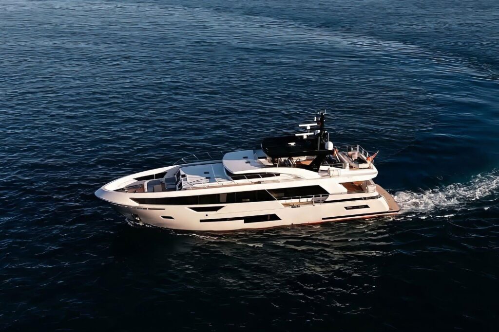 BERING YACHTS PAPILLON