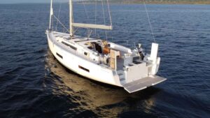 Dufour 530 for sale 2025 - photo 3