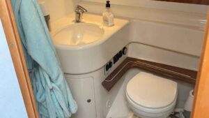 Princess V42 for sale 2000 - photo 41