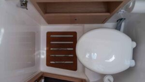 2025 Dufour 530 for sale - photo 18
