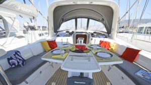 Beneteau Oceanis 50 F For Sale 2012 - photo 4