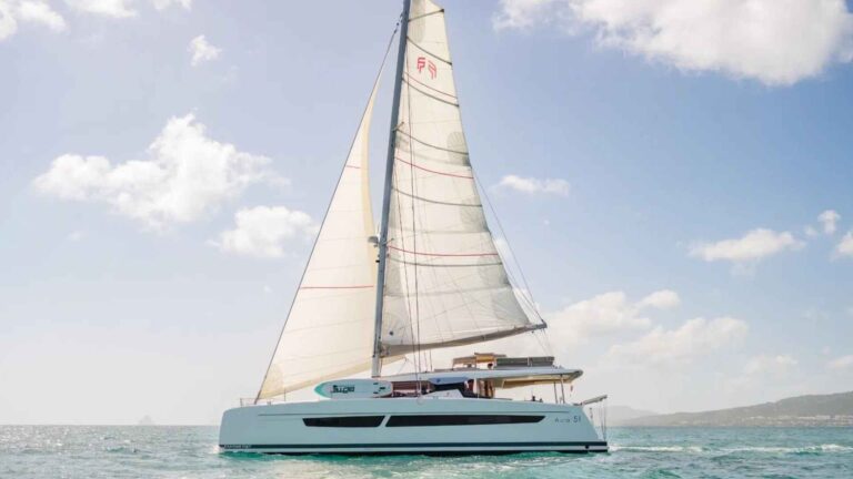 Fountaine Pajot Aura 51