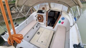 Vagabond 33 Ketch For Sale 1980 - photo 7