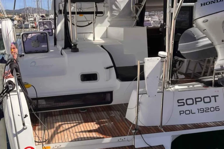 2018 Lagoon 42 for sale, lying Olbia - photo 7