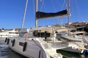 2020 Lagoon 46 for sale, lying Olbia - photo 3