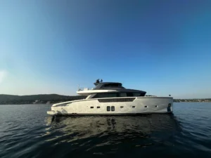 SANLORENZO SX88 LADY LARISA