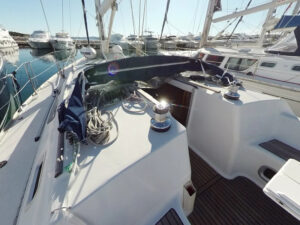2000 Sun Odyssey 40 sailing yacht for sale - photo 2