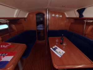 2000 Sun Odyssey 40 sailing yacht for sale - photo 4