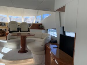 2001 Fairline Squadron 52 motor yacht for sale - photo 19