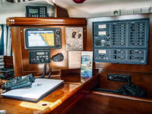 2002 Oceanis 473 sailing yacht for sale - photo 18