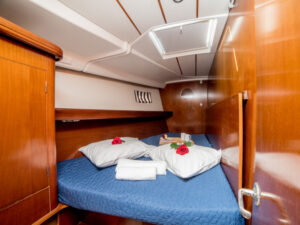 2002 Oceanis 473 sailing yacht for sale - photo 5